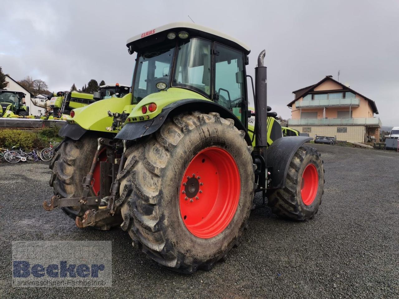 Farm tractor CLAAS axion 840