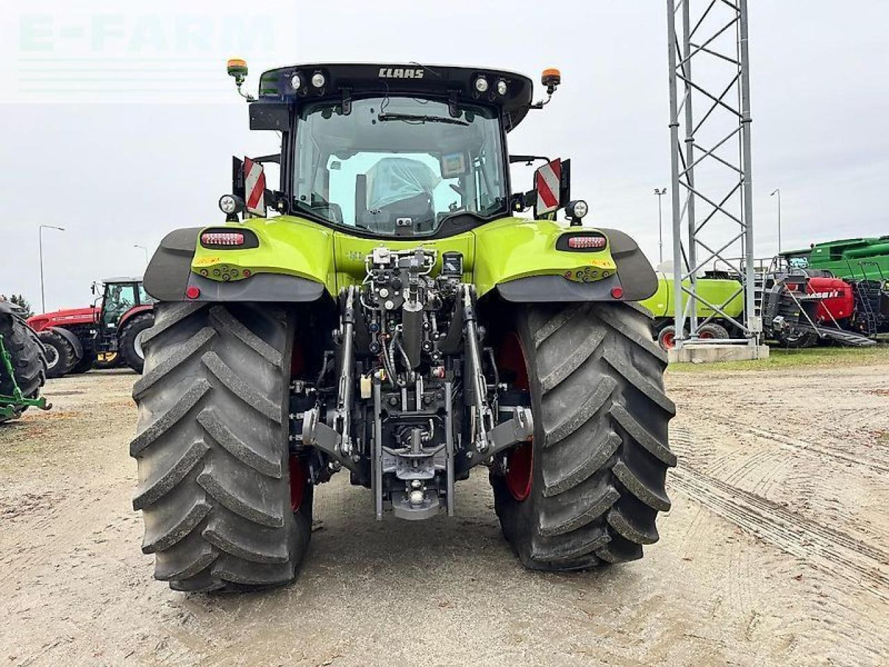 Farm tractor CLAAS axion 850