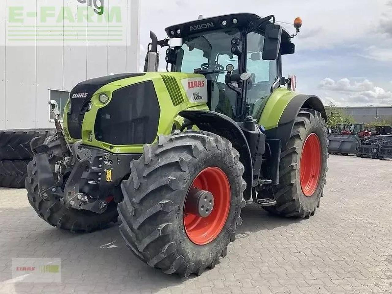 Farm tractor CLAAS axion 850 cebis