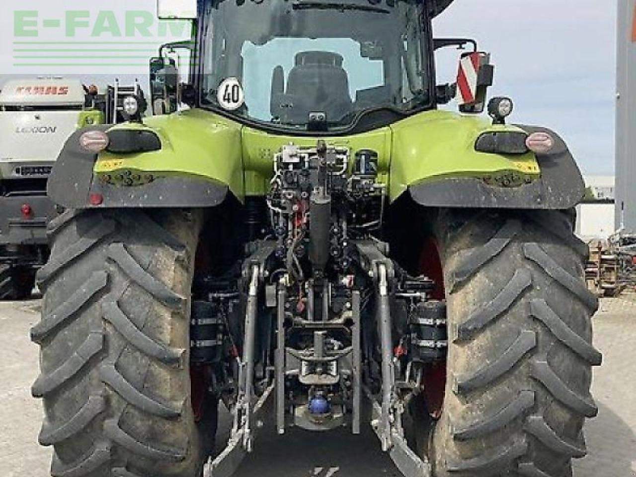 Farm tractor CLAAS axion 850 cebis