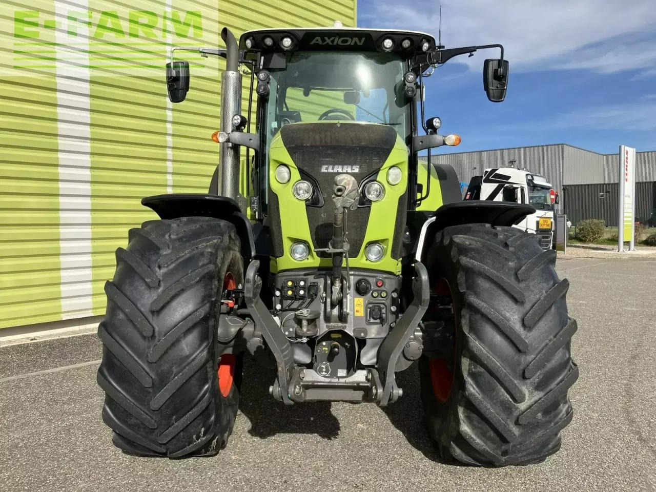 Farm tractor CLAAS axion 850 cebis + gps