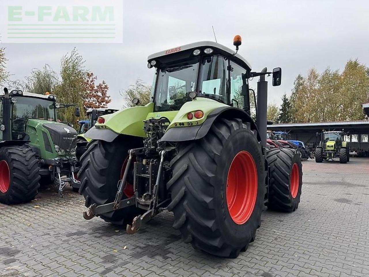 Farm tractor CLAAS axion 850 cis