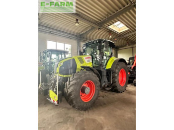 Farm tractor CLAAS axion 850 cmatic
