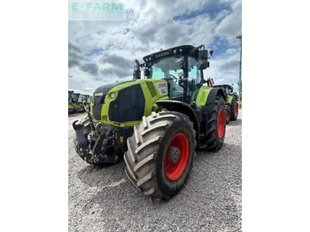 Farm tractor CLAAS axion 870