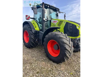 Farm tractor CLAAS axion 870