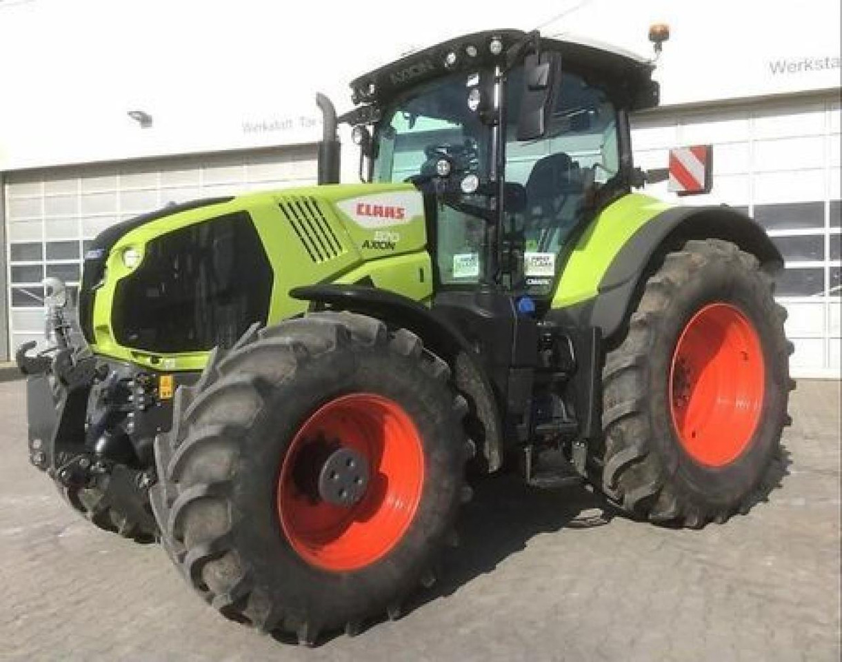 Farm tractor CLAAS axion 870