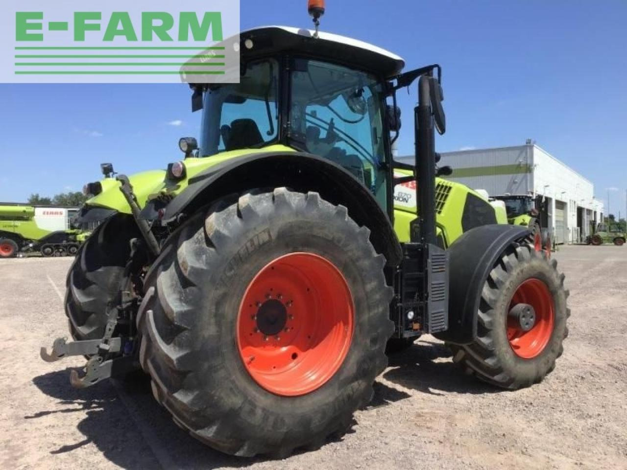 Farm tractor CLAAS axion 870