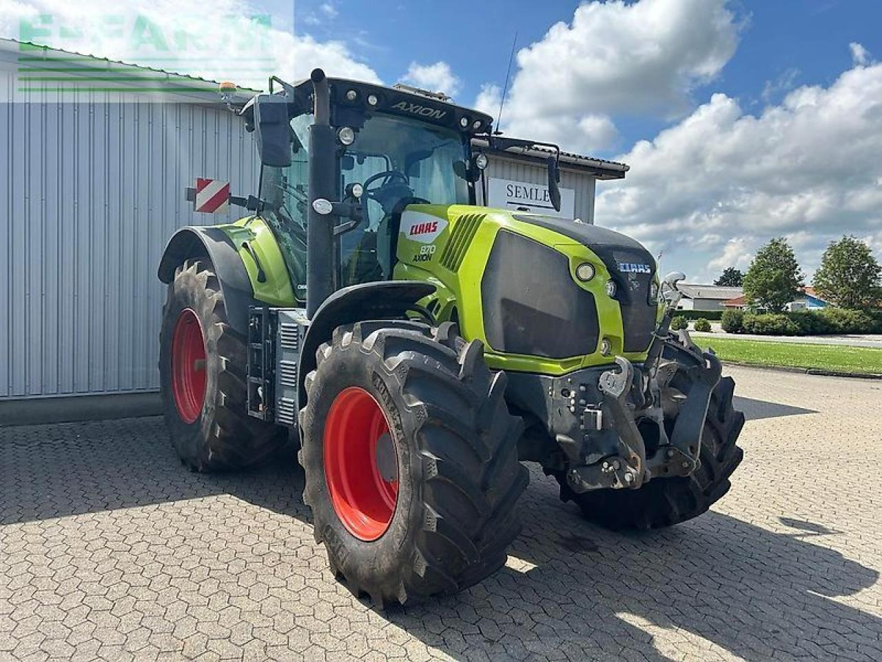 Farm tractor CLAAS axion 870