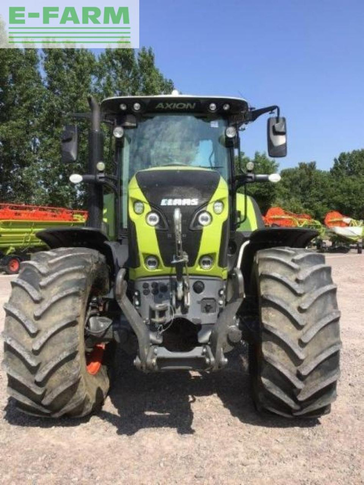Farm tractor CLAAS axion 870