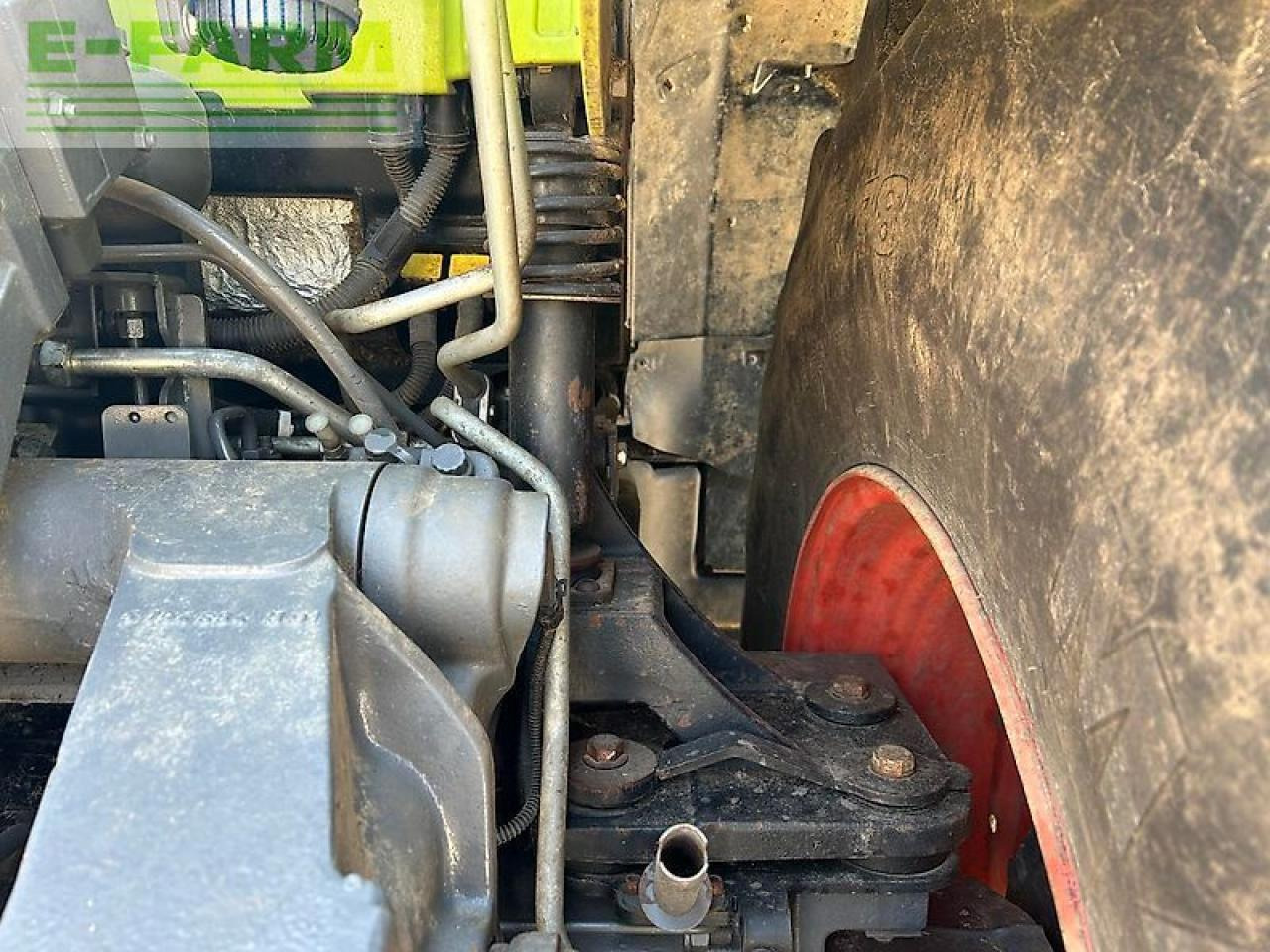 Farm tractor CLAAS axion 870