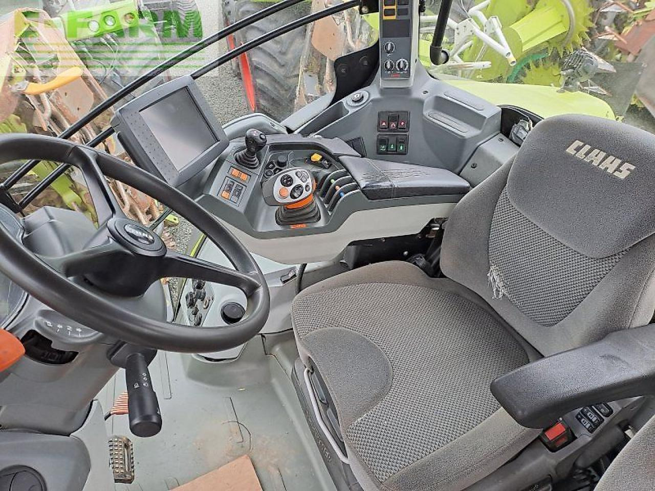 Farm tractor CLAAS axion 870 c-matic CMATIC