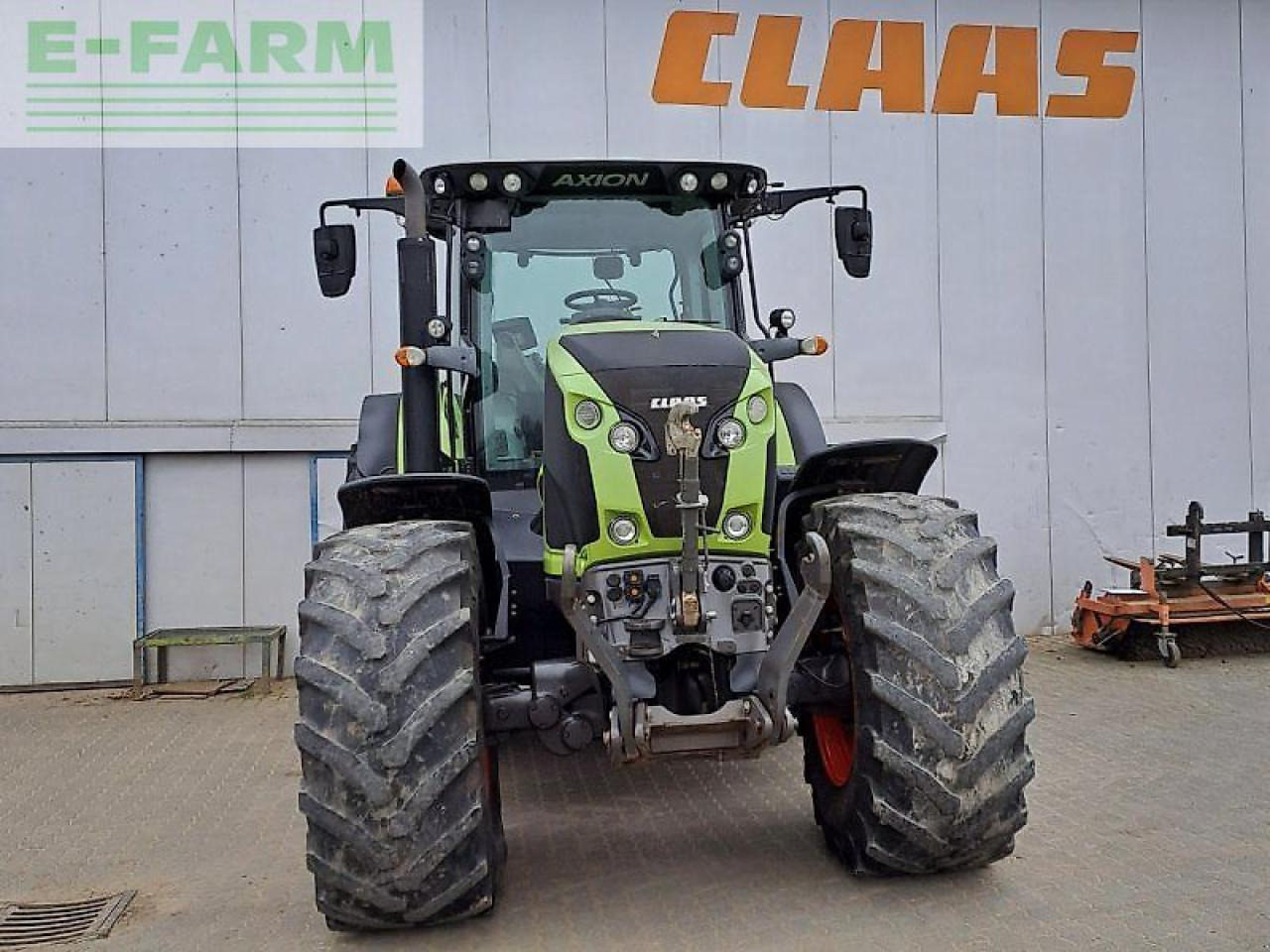 Farm tractor CLAAS axion 870 c-matic CMATIC