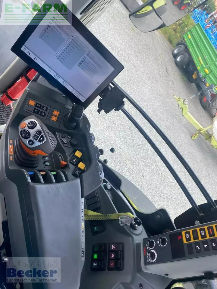 Farm tractor CLAAS axion 870 c-matic CMATIC