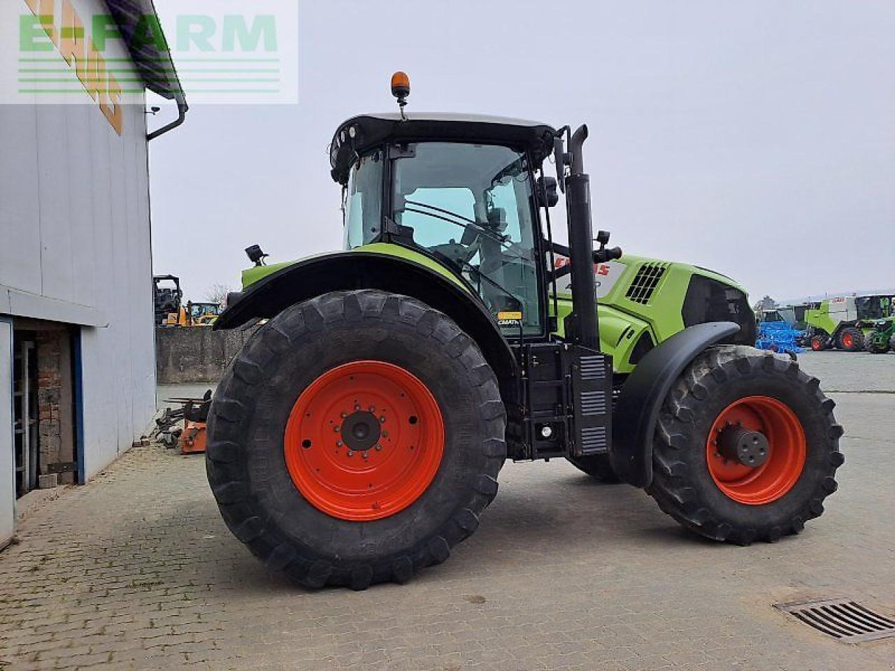 Farm tractor CLAAS axion 870 c-matic CMATIC
