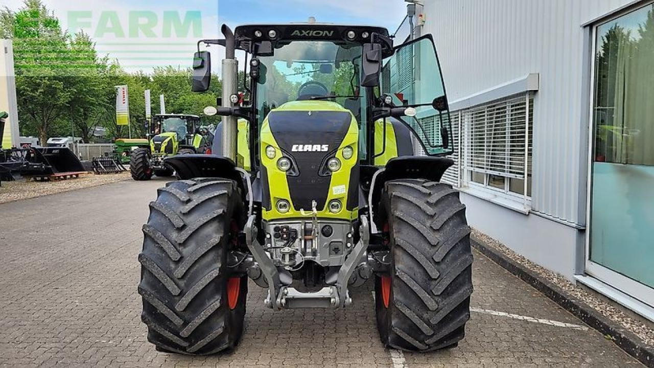Farm tractor CLAAS axion 870 cmatic