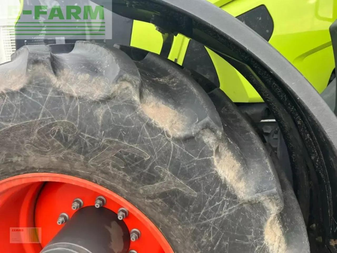 Farm tractor CLAAS axion 870 cmatic