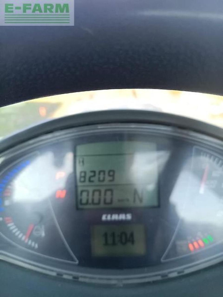 Farm tractor CLAAS axion 870 cmatic CMATIC