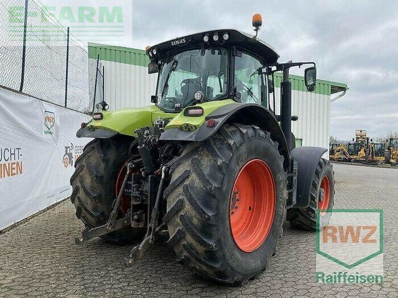 Farm tractor CLAAS axion 870 cmatic CMATIC