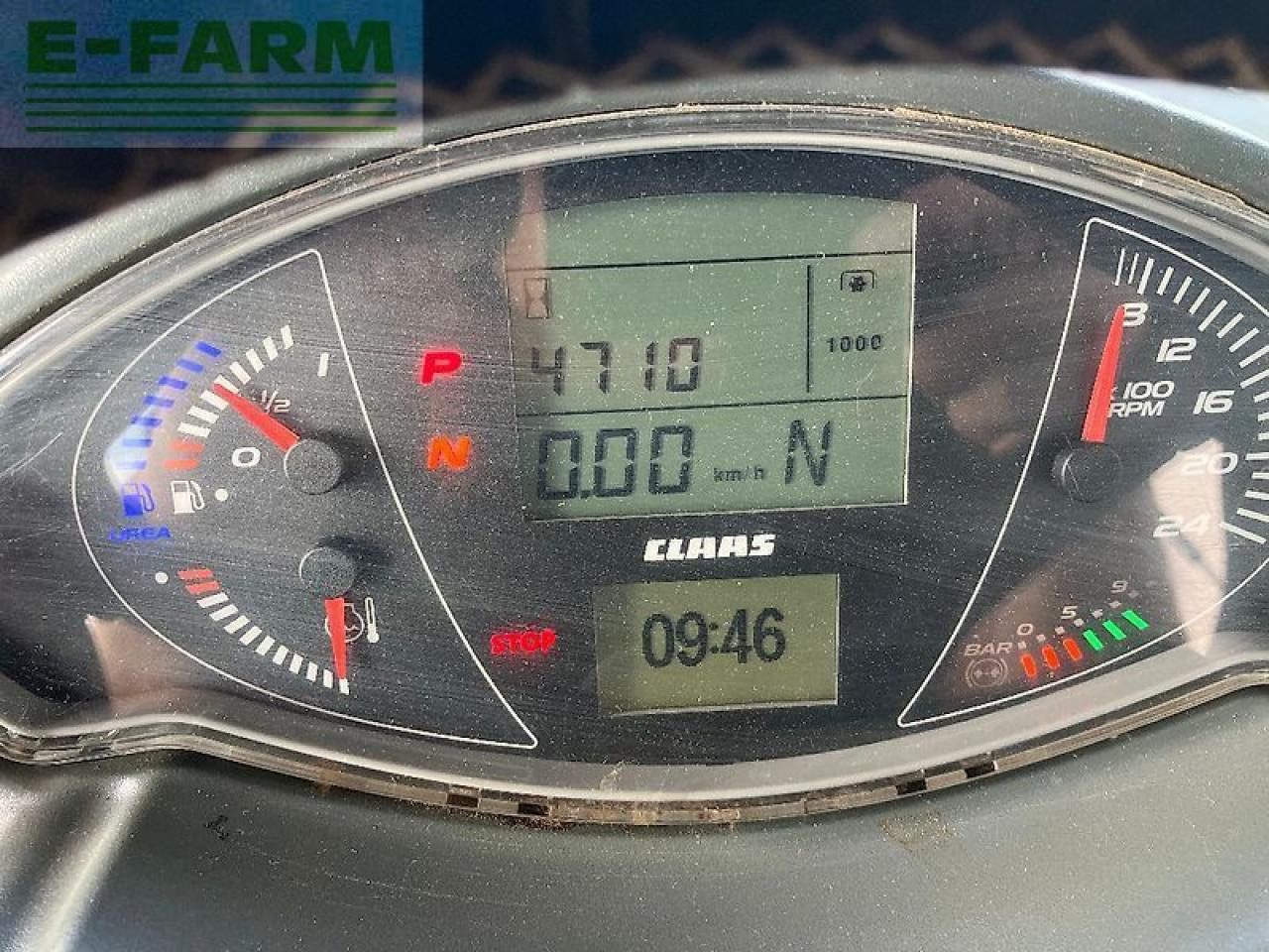 Farm tractor CLAAS axion 870 cmatic CMATIC