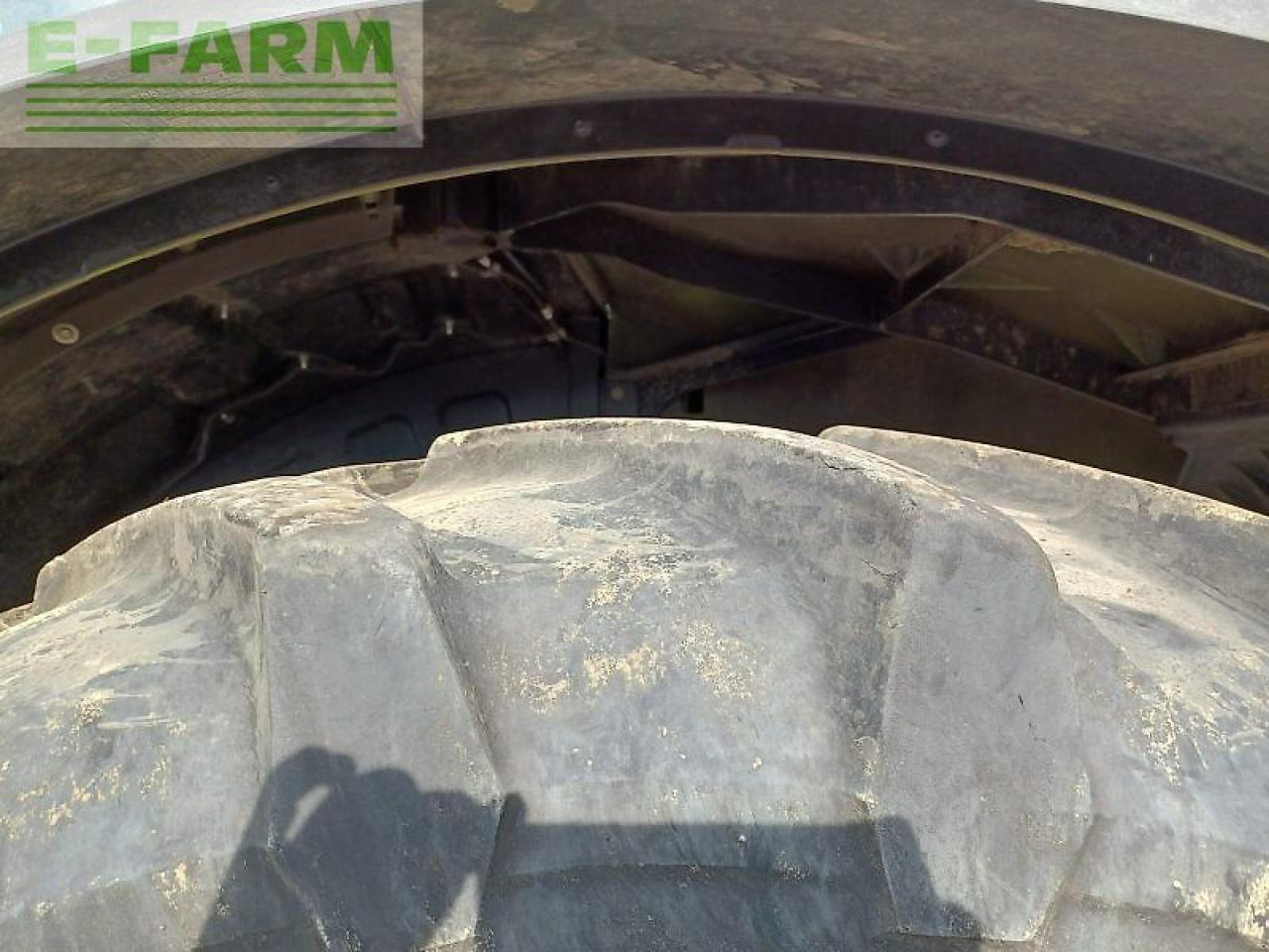 Farm tractor CLAAS axion 870 cmatic CMATIC