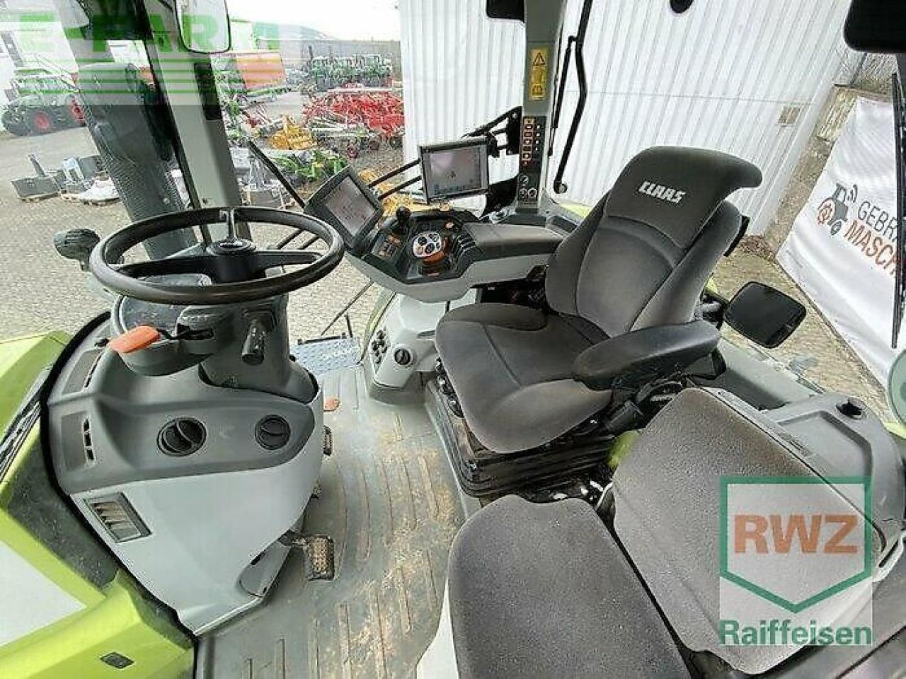 Farm tractor CLAAS axion 870 cmatic CMATIC