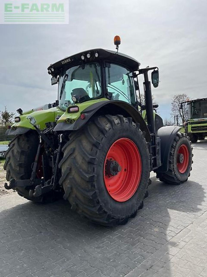 Farm tractor CLAAS axion 870 cmatic t4f CMATIC