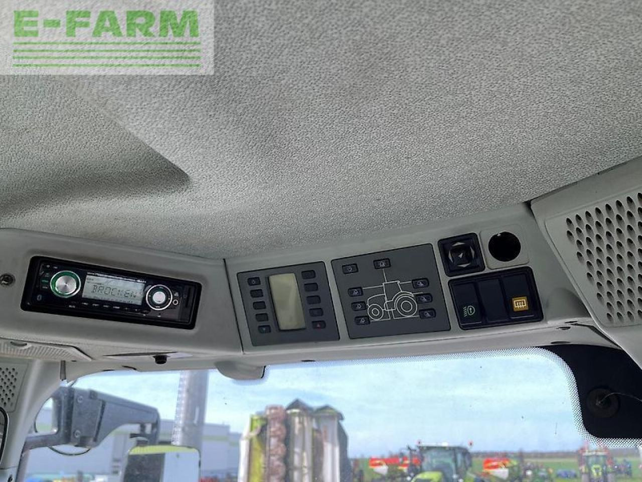 Farm tractor CLAAS axion 870 cmatic t4f CMATIC