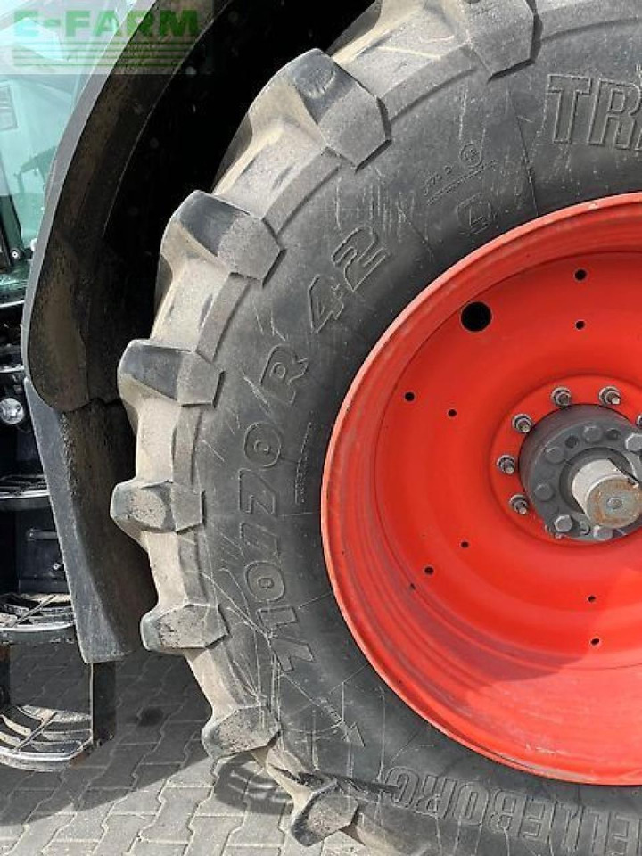 Farm tractor CLAAS axion 870 cmatic t4f CMATIC