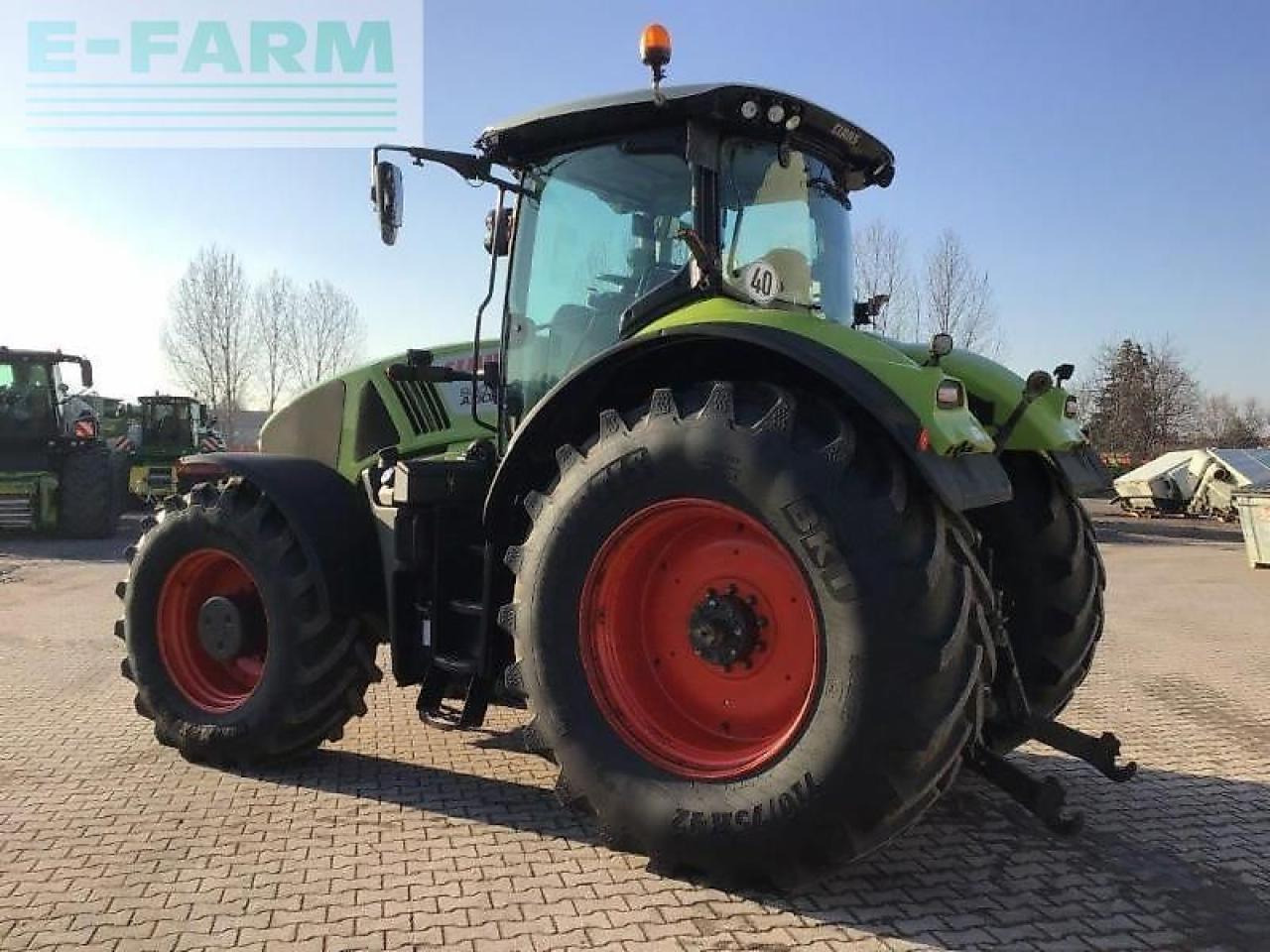 Farm tractor CLAAS axion 920