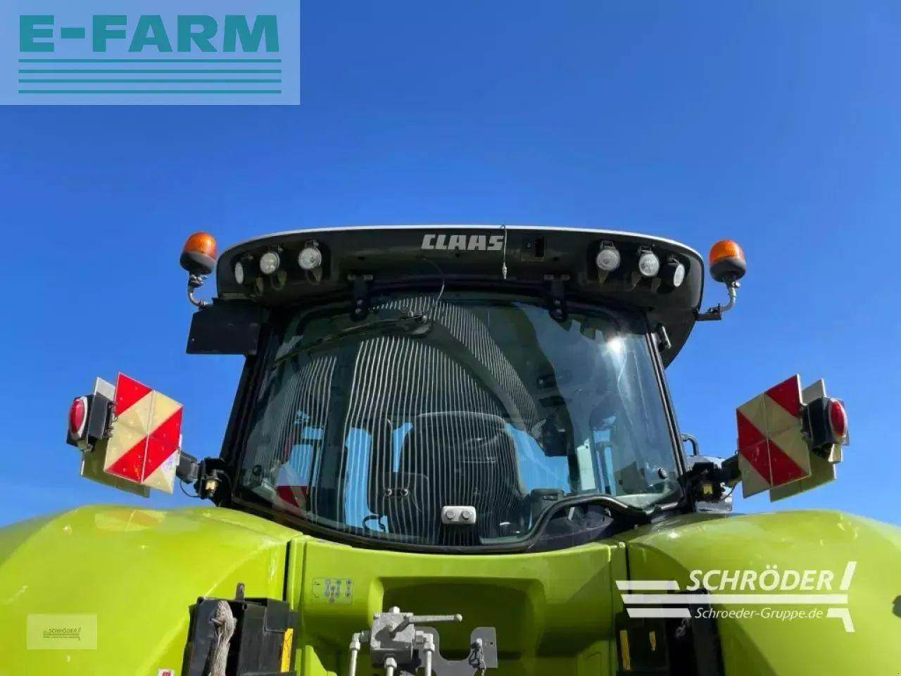 Farm tractor CLAAS axion 920 cmatic
