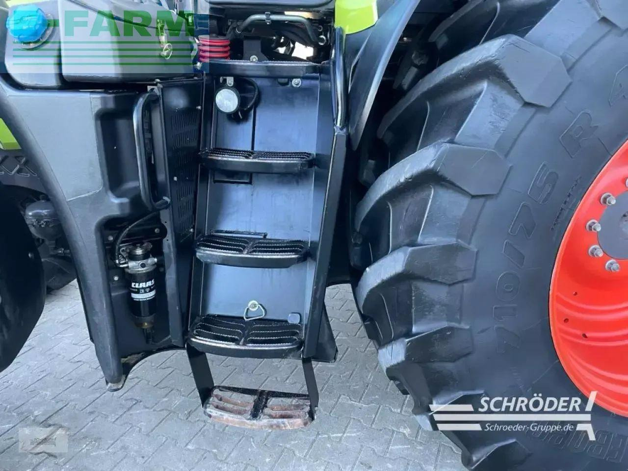 Farm tractor CLAAS axion 920 cmatic + rtk