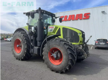 Farm tractor CLAAS axion 930