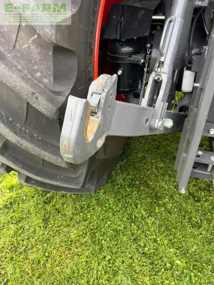 Farm tractor CLAAS axion 930