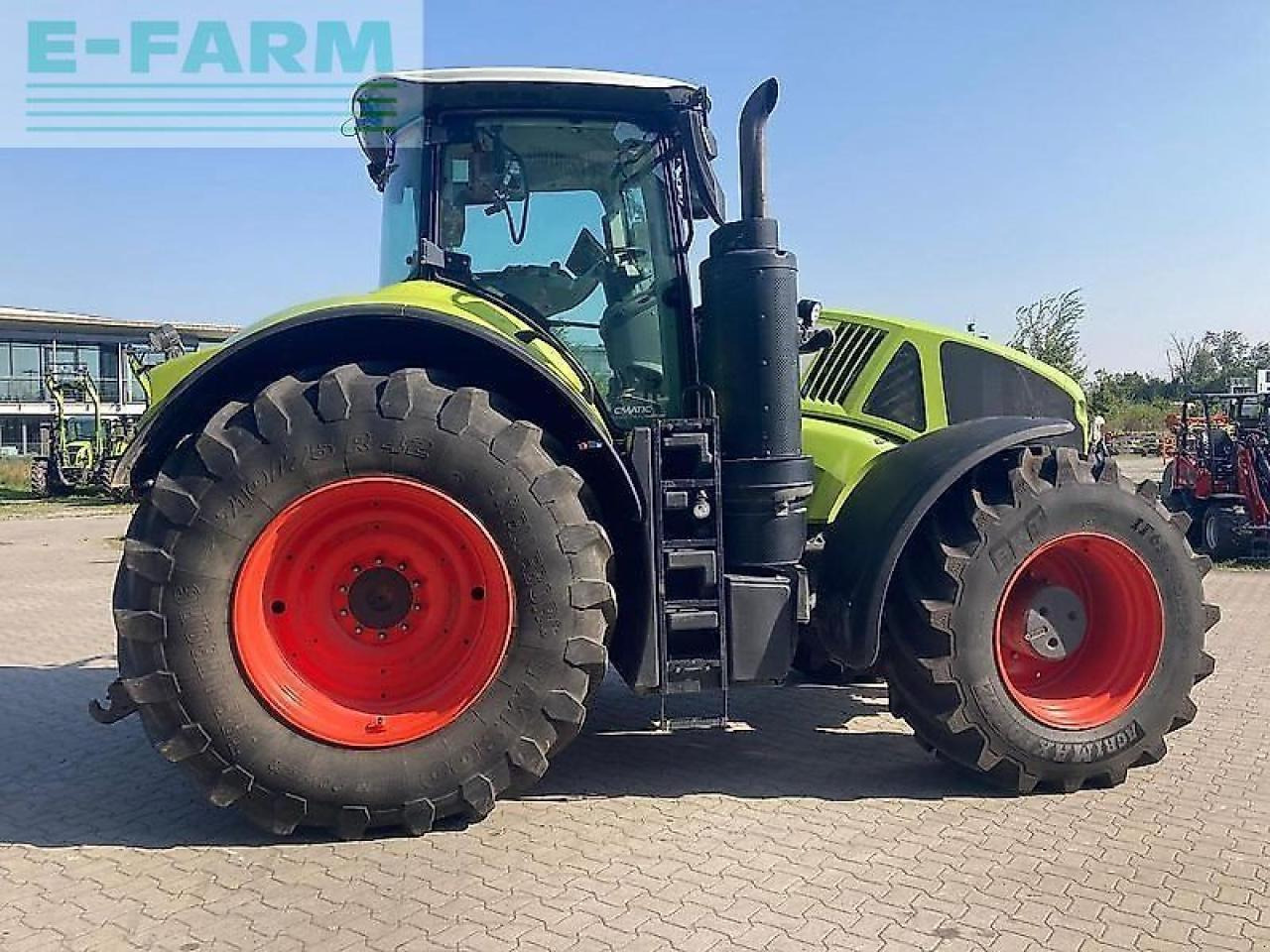 Farm tractor CLAAS axion 930