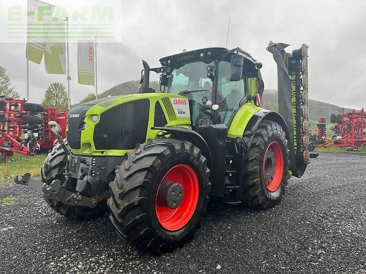 Farm tractor CLAAS axion 930