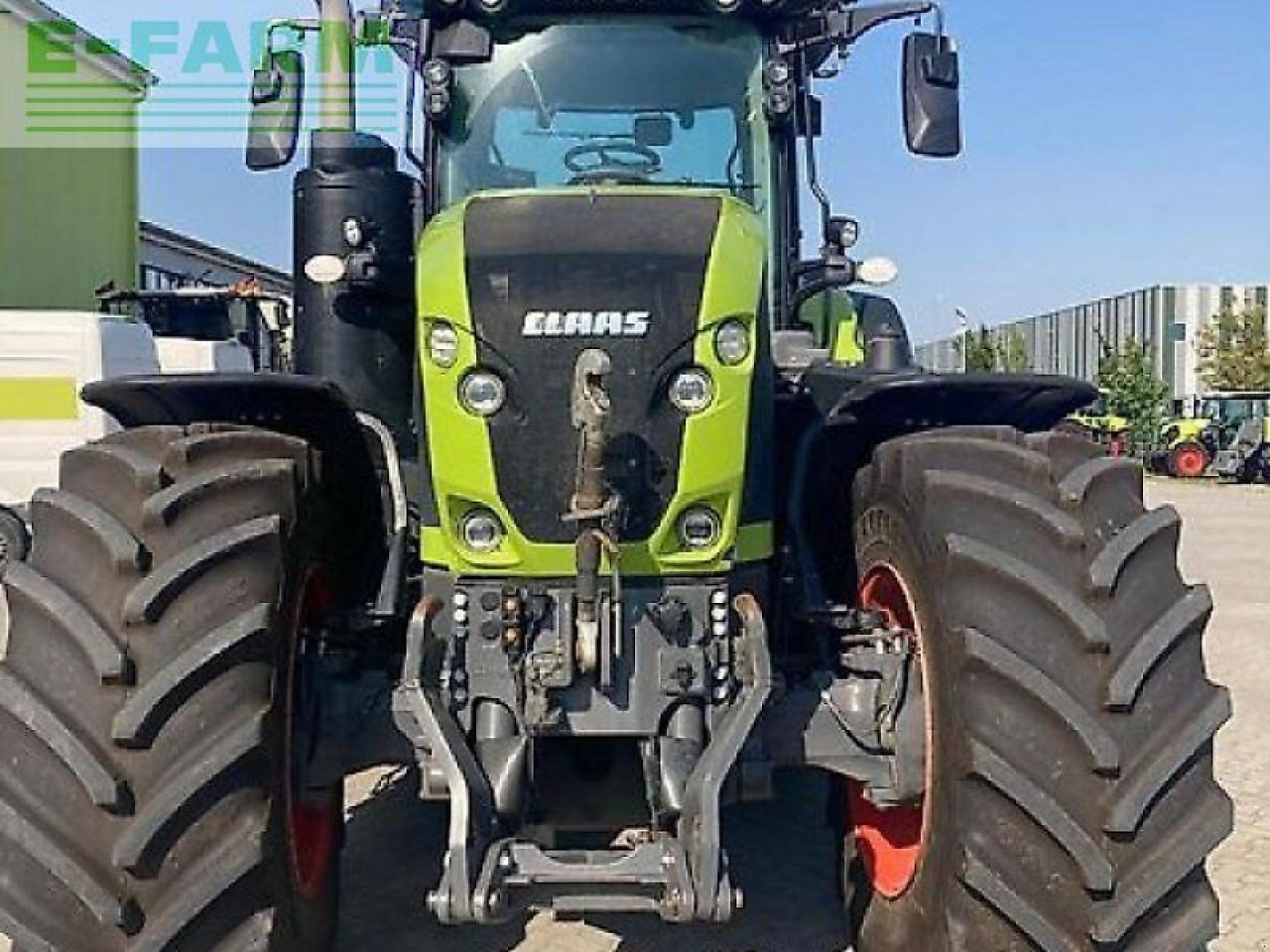 Farm tractor CLAAS axion 930