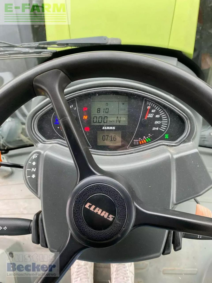 Farm tractor CLAAS axion 930 c-matic