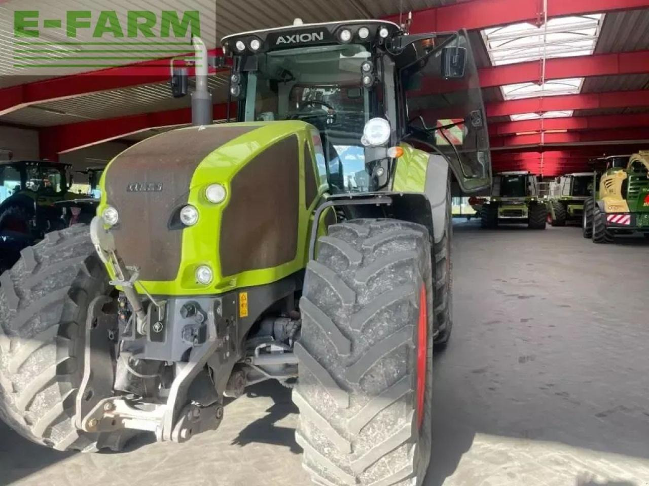 Farm tractor CLAAS axion 930 cmatic