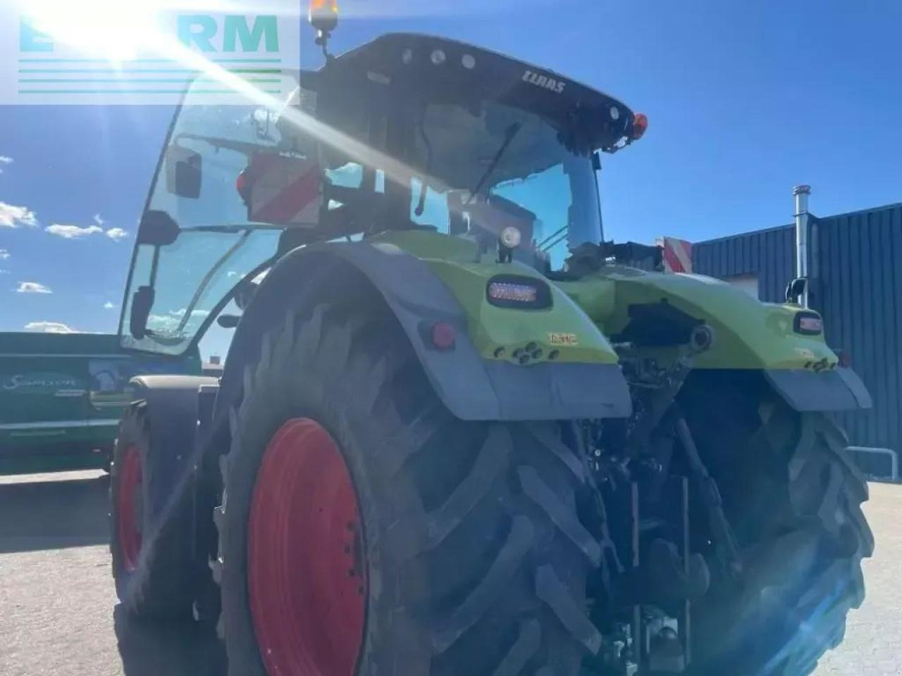 Farm tractor CLAAS axion 930 cmatic