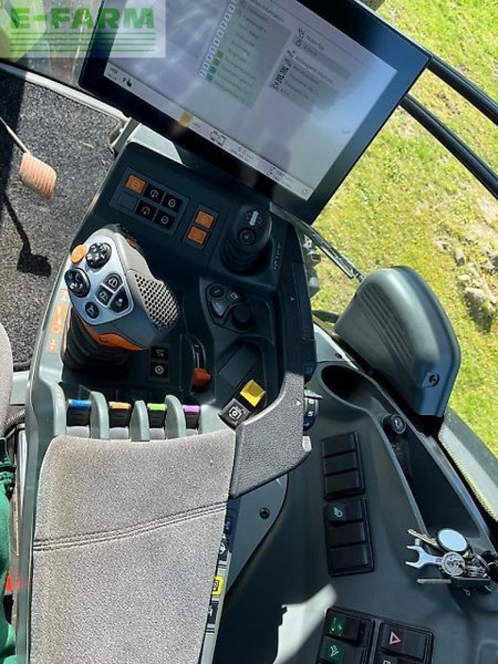 Farm tractor CLAAS axion 930 cmatic ceb