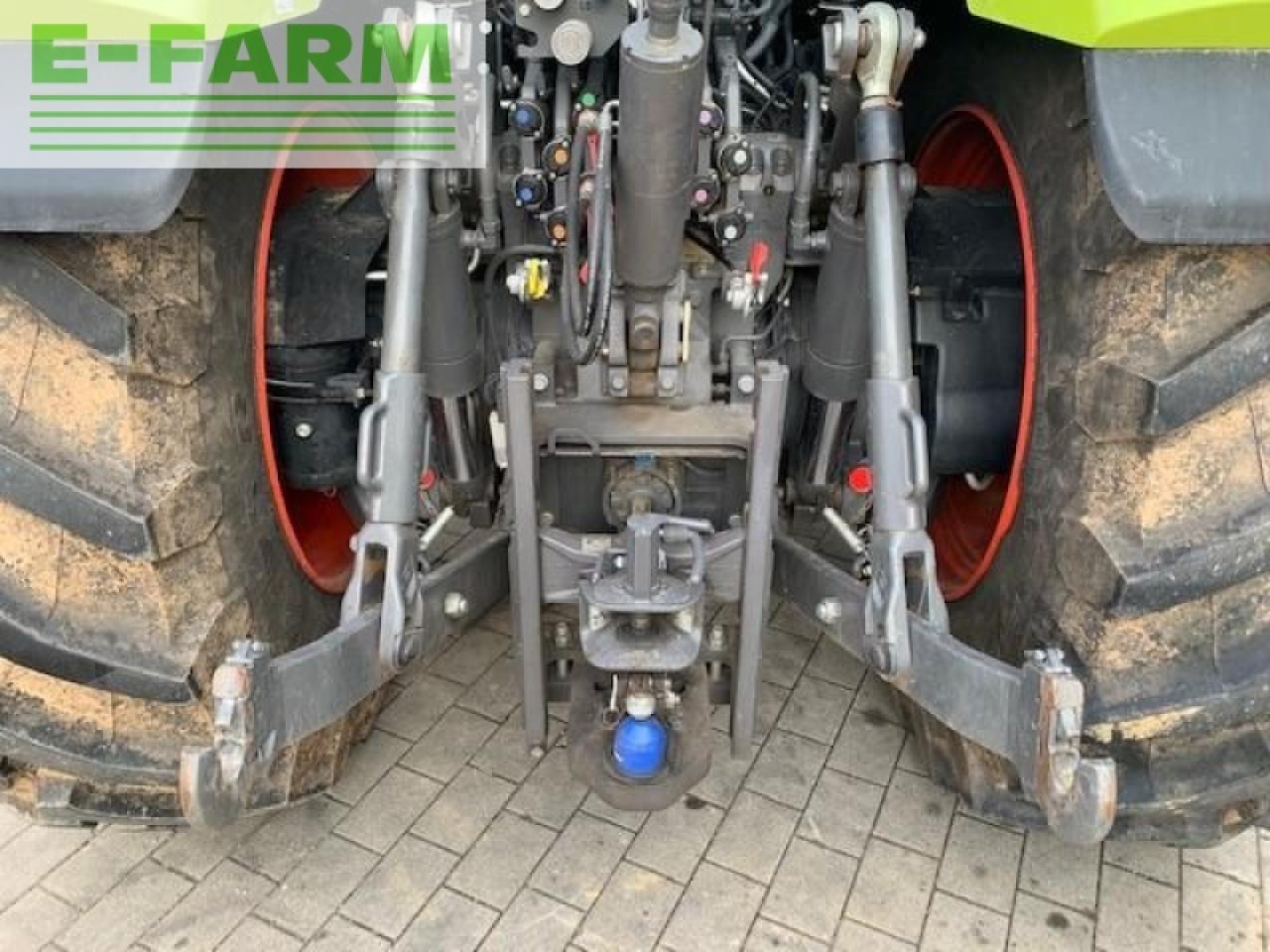 Farm tractor CLAAS axion 930 cmatic cebis