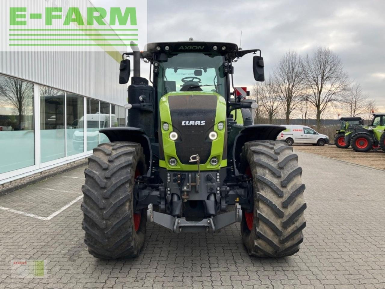 Farm tractor CLAAS axion 930 cmatic cebis