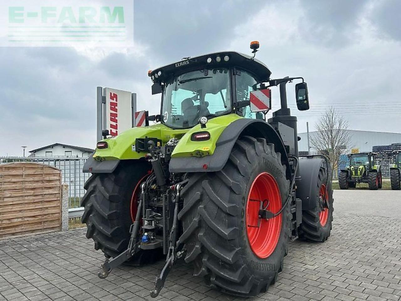 Farm tractor CLAAS axion 930 cmatic cebis CMATIC CEBIS