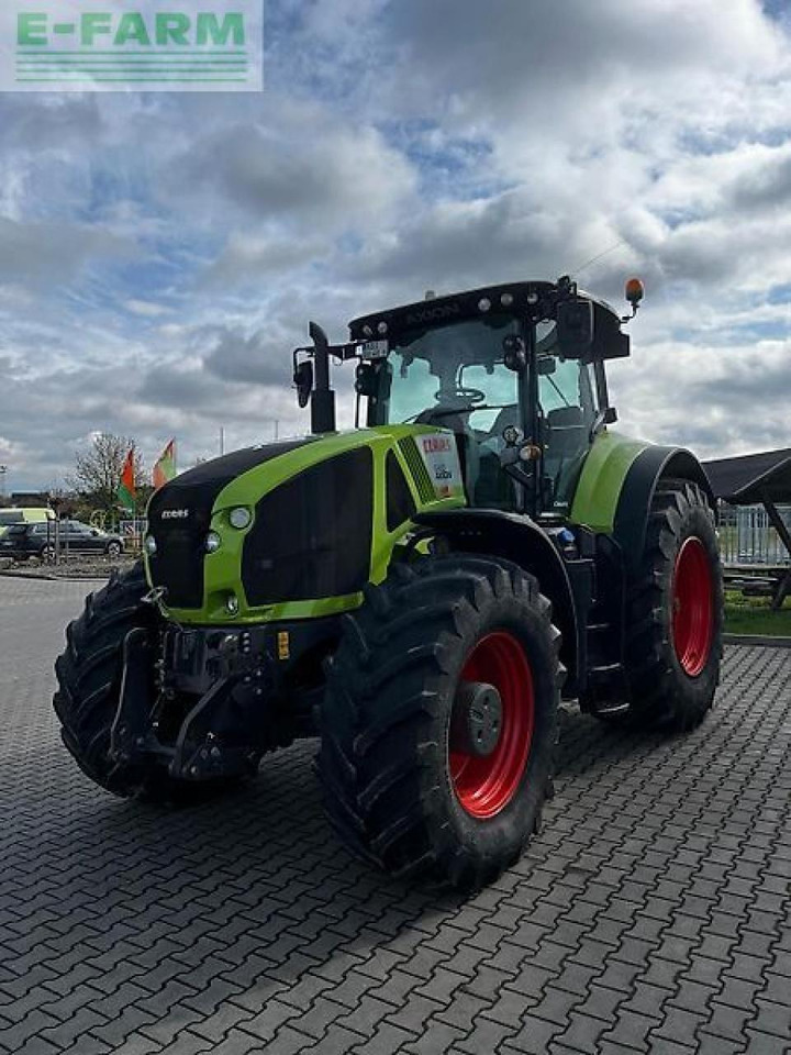 Farm tractor CLAAS axion 940