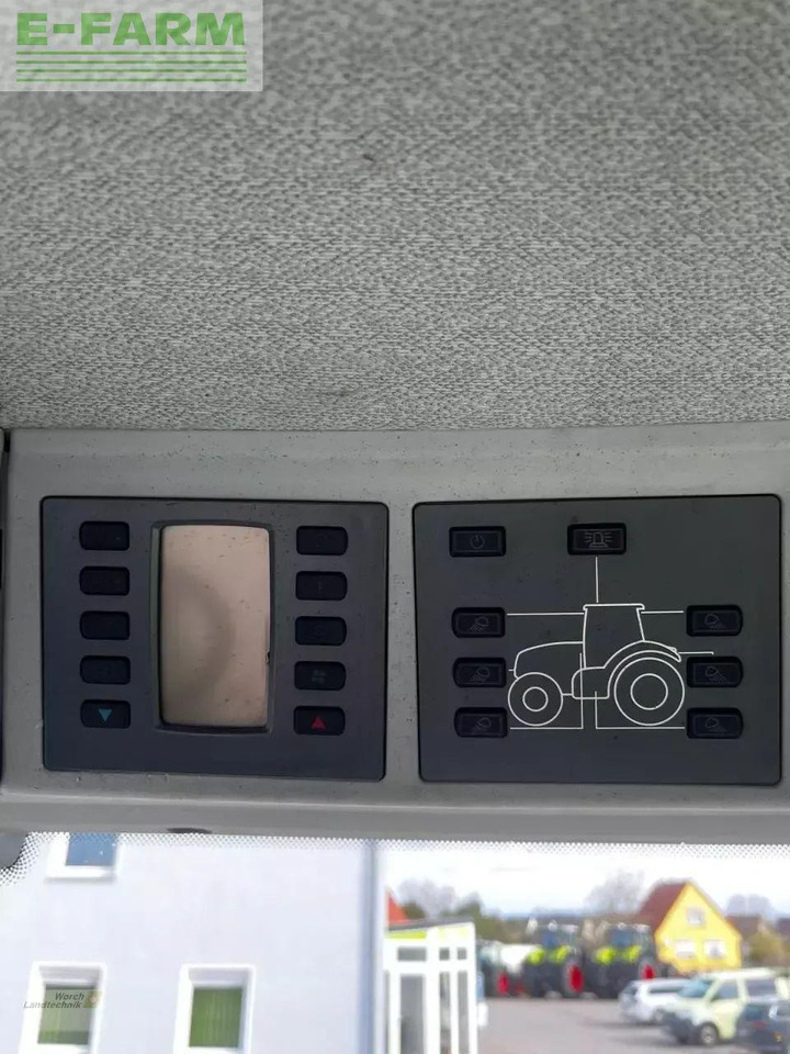 Farm tractor CLAAS axion 940