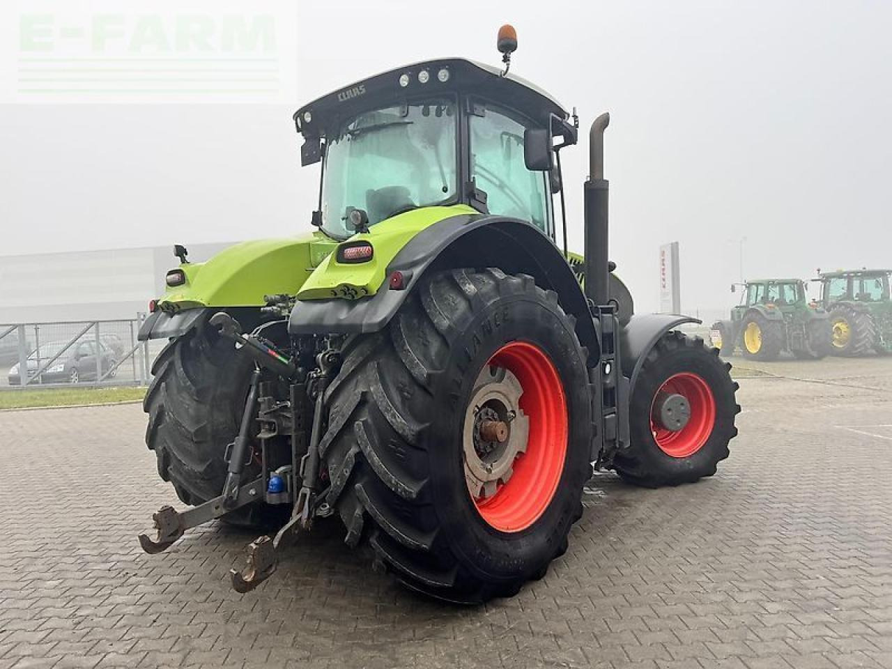 Farm tractor CLAAS axion 940