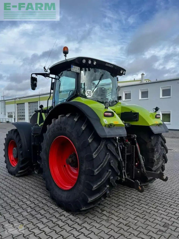 Farm tractor CLAAS axion 940