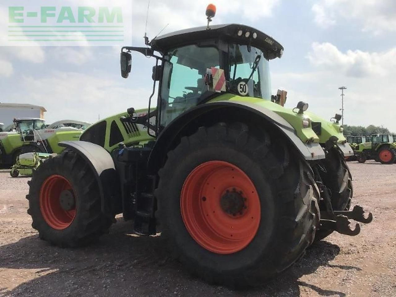 Farm tractor CLAAS axion 950