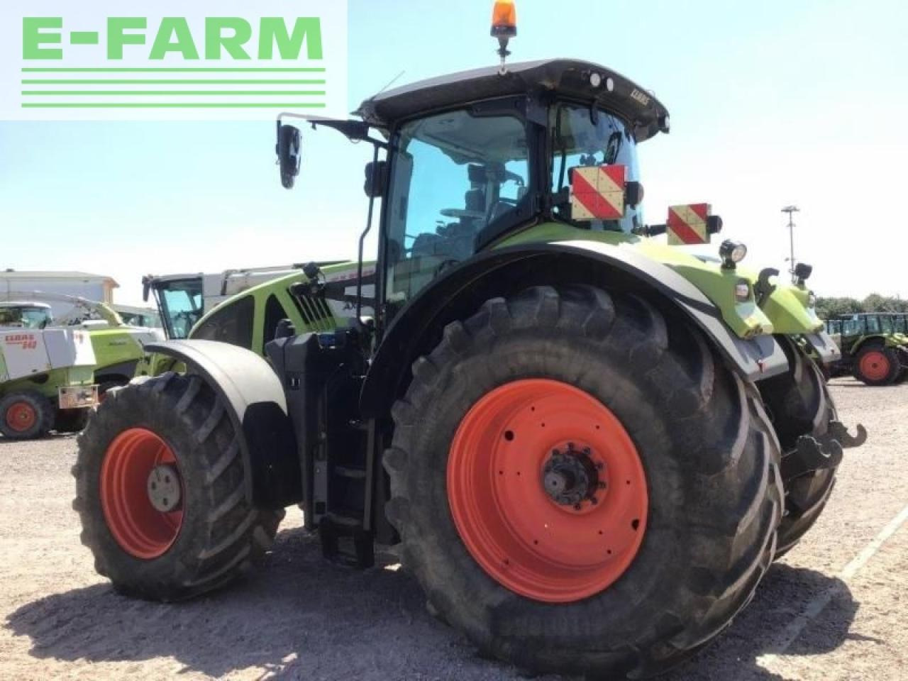 Farm tractor CLAAS axion 950