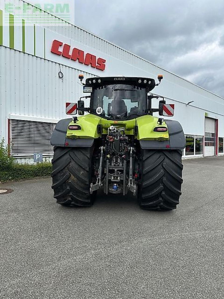 Farm tractor CLAAS axion 950
